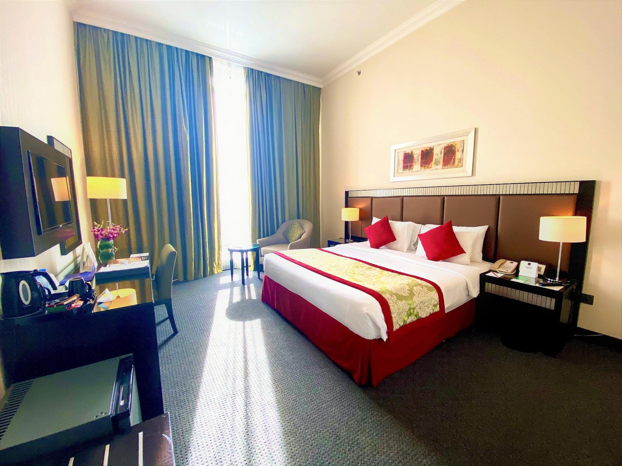 Millennium Hotel 4*