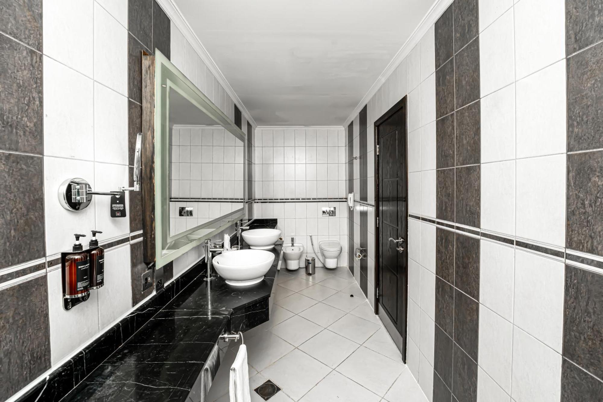 Hotel Millennium 4*